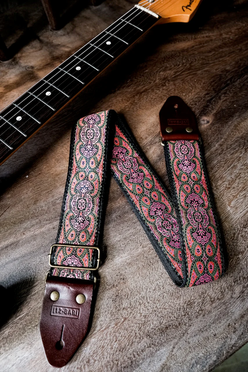 12 Bar Guitar - Jaipur Retro Guitar Strap - Image 4