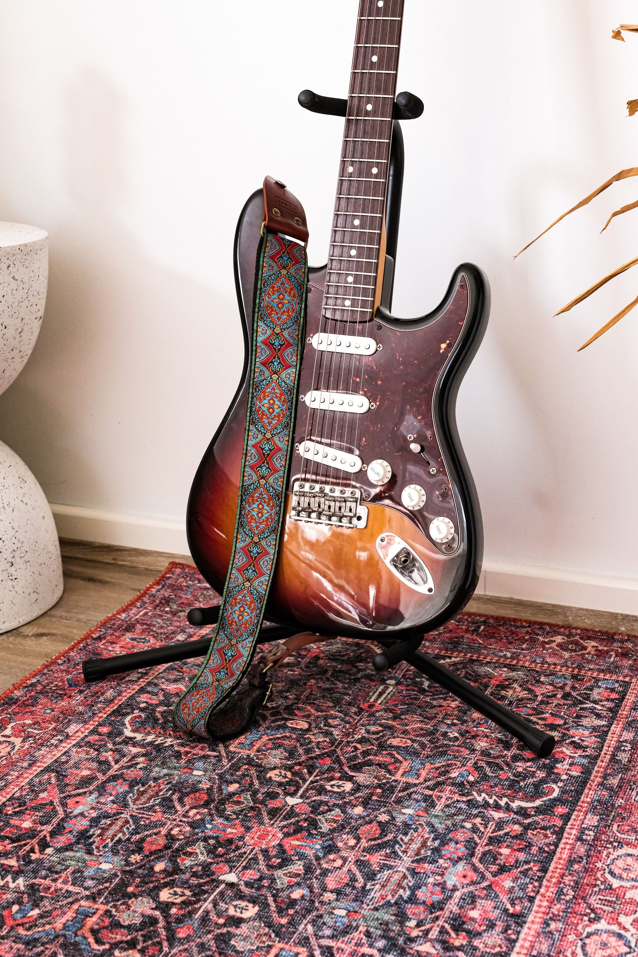 12 Bar Guitar - Noosa Vintage Retro Guitar Strap - Image 2