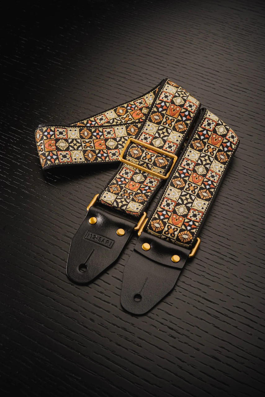 12 Bar Guitar - Woodstock Brown Retro Guitar Strap - Image 3