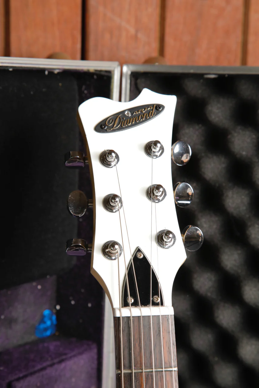 Aria DM-380 White Electric Guitar Pre-Owned - Image 3