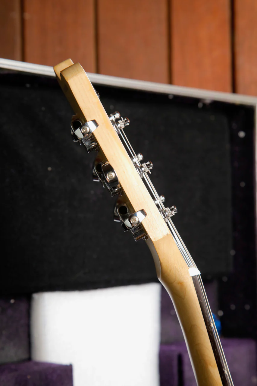 Aria DM-380 White Electric Guitar Pre-Owned - Image 8