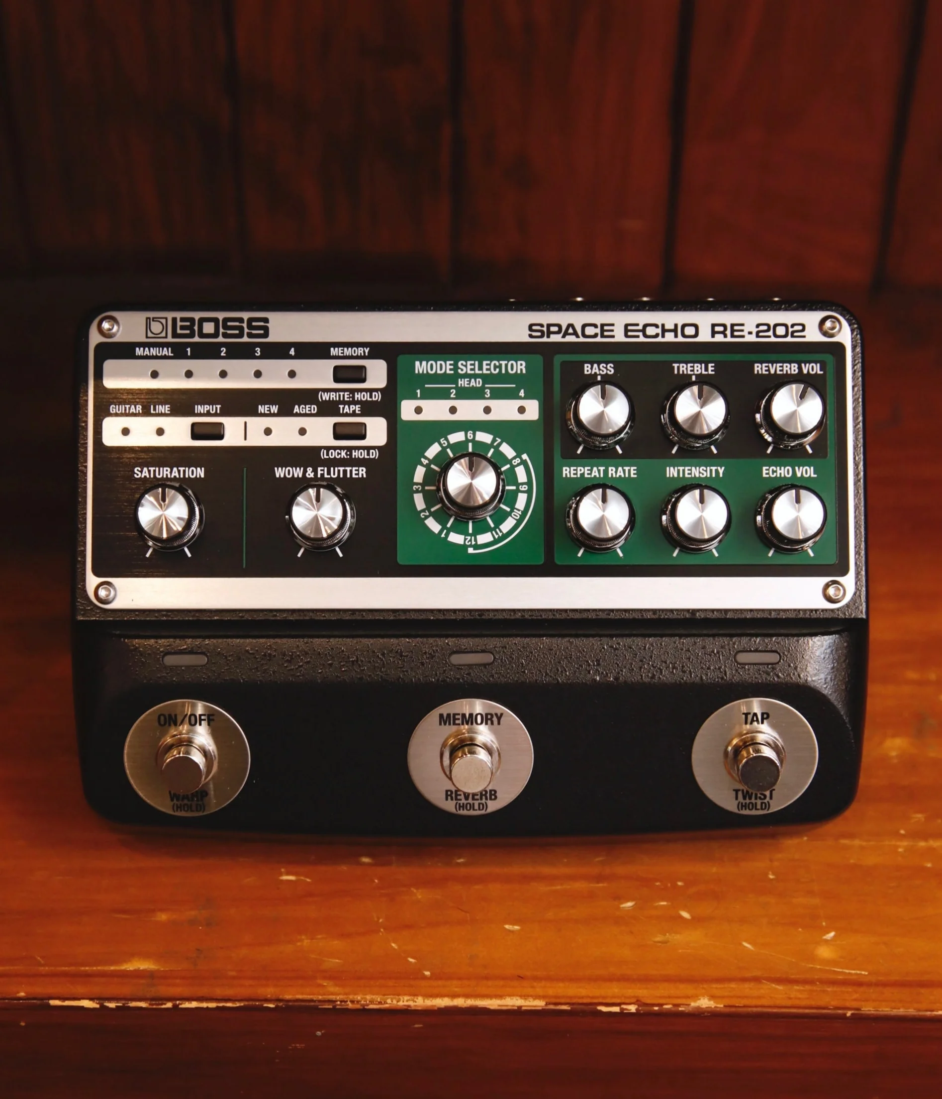 Boss RE-202 Space Echo Delay Pedal