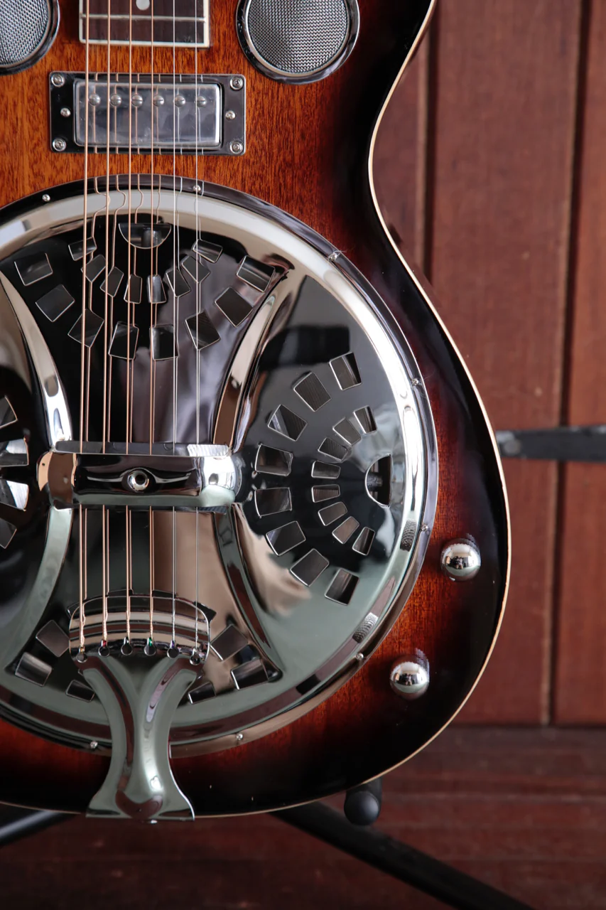 Bryden BRE2ETS Cutaway Acoustic / Electric Resonator Guitar in Tobacco Sunburst - Image 4