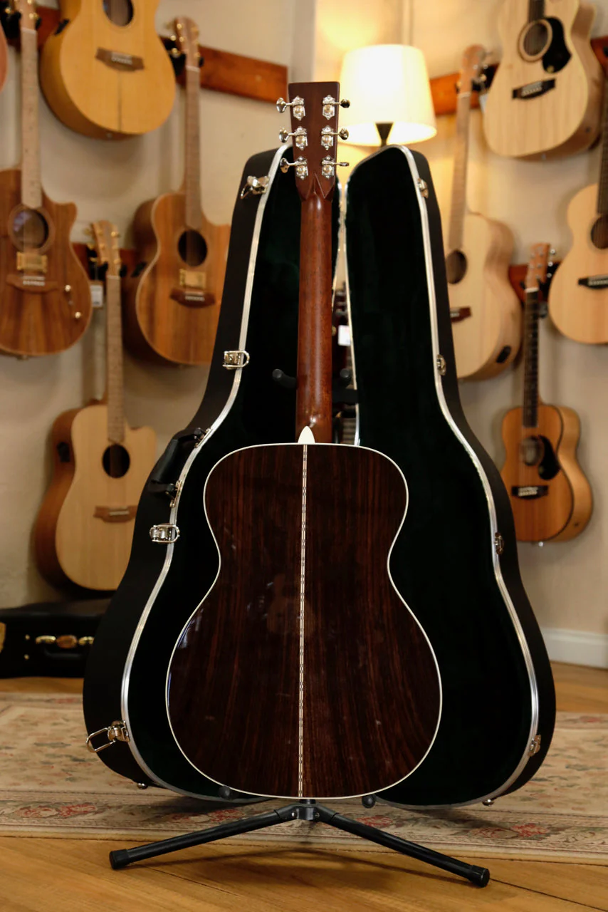 Martin OM-28 Orchestra Model Acoustic Guitar - Image 10