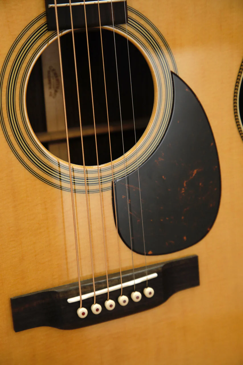 Martin OM-28 Orchestra Model Acoustic Guitar - Image 5