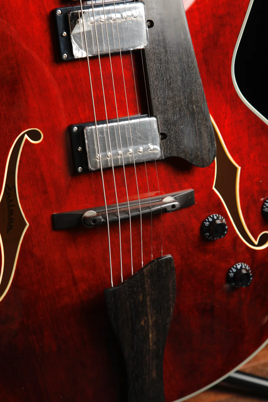 Eastman AR403CED Classic Archtop Hollowbody Electric Guitar - Image 6