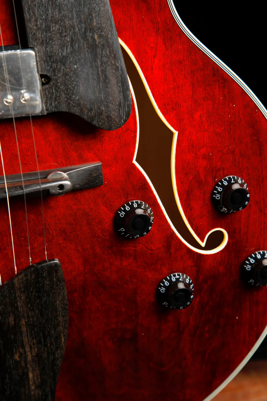 Eastman AR403CED Classic Archtop Hollowbody Electric Guitar - Image 7