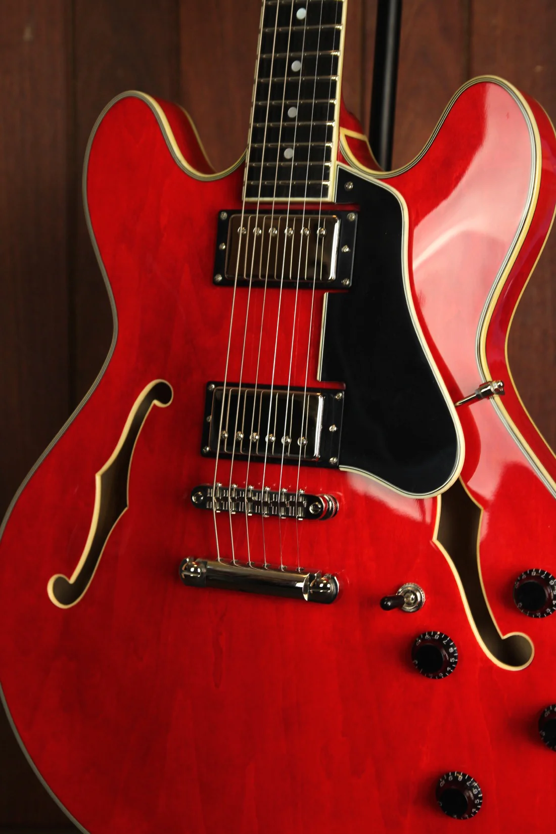 Eastman T386 Semi-Hollow Electric Guitar Red - Image 8