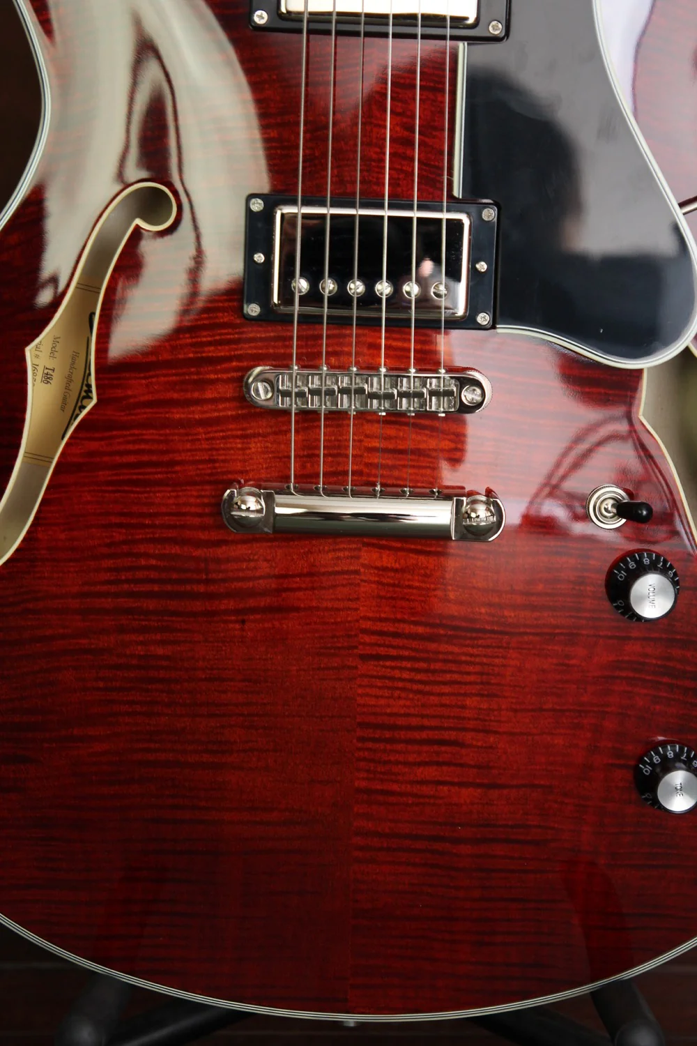Eastman T486 Semi-Hollow Electric Guitar Classic Finish - Image 4