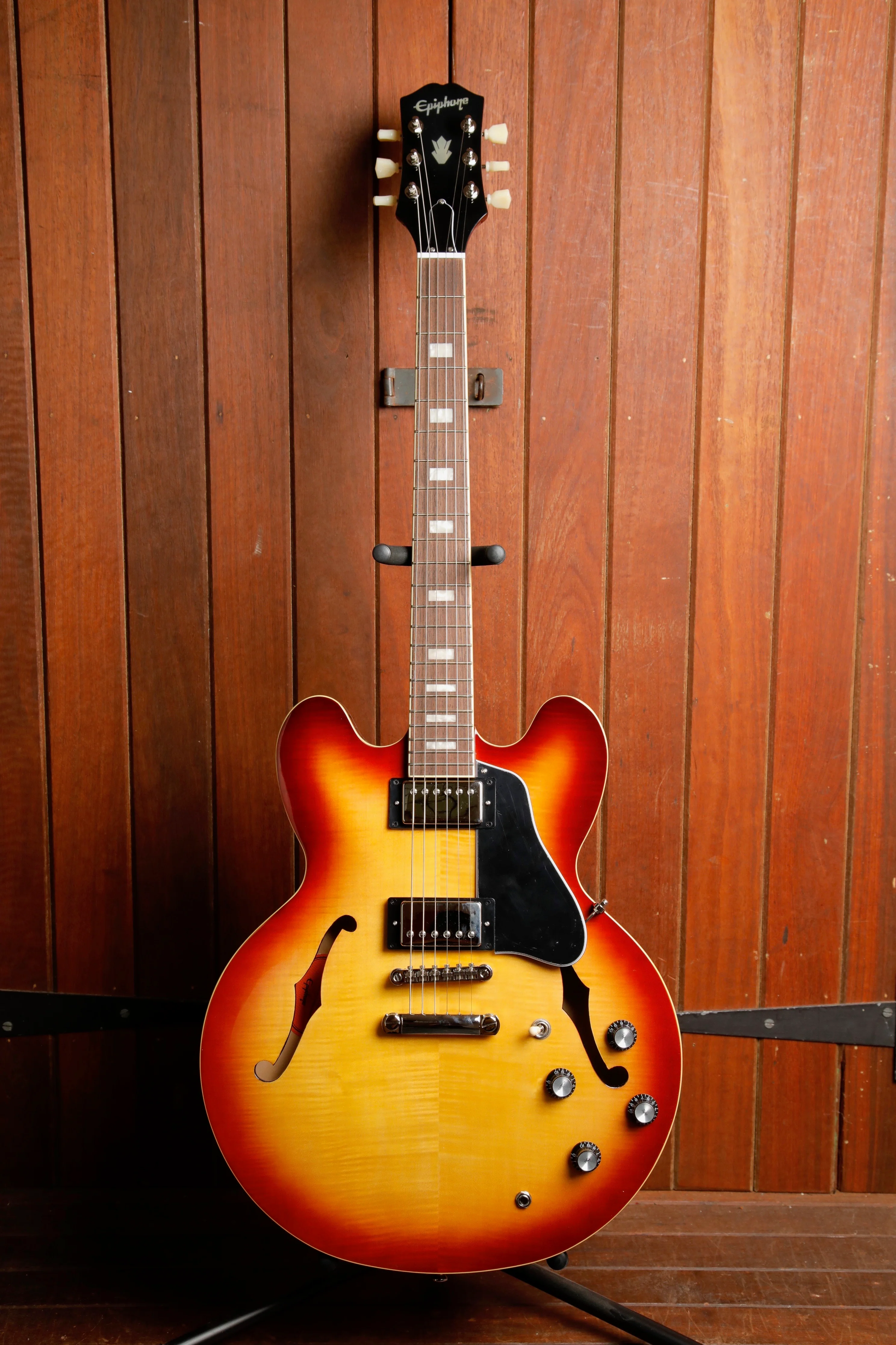 Epiphone ES-335 Figured Raspberry Tea Burst Semi-Hollow Electric Guitar - Image 2
