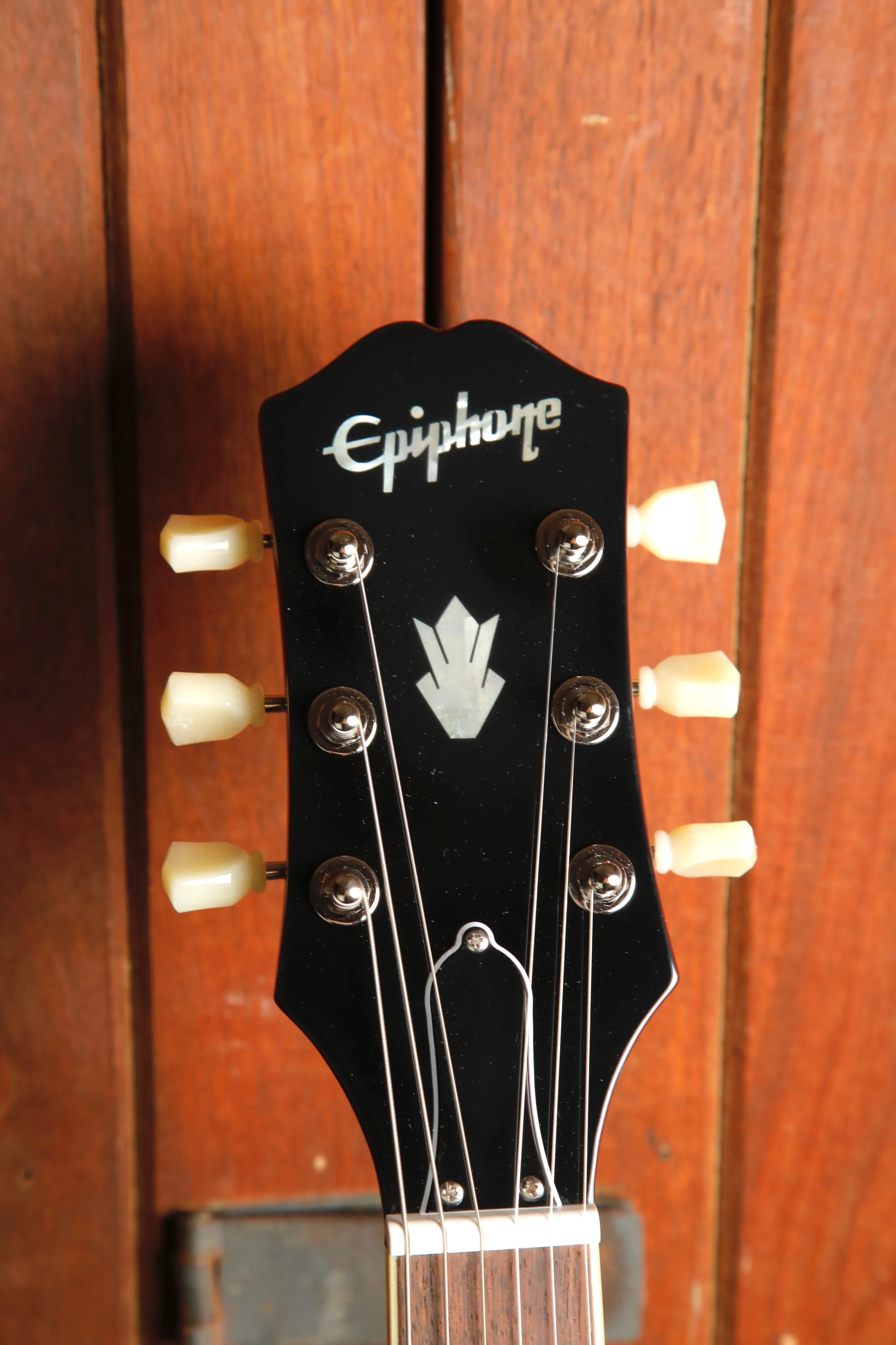 Epiphone ES-335 Figured Raspberry Tea Burst Semi-Hollow Electric Guitar - Image 3