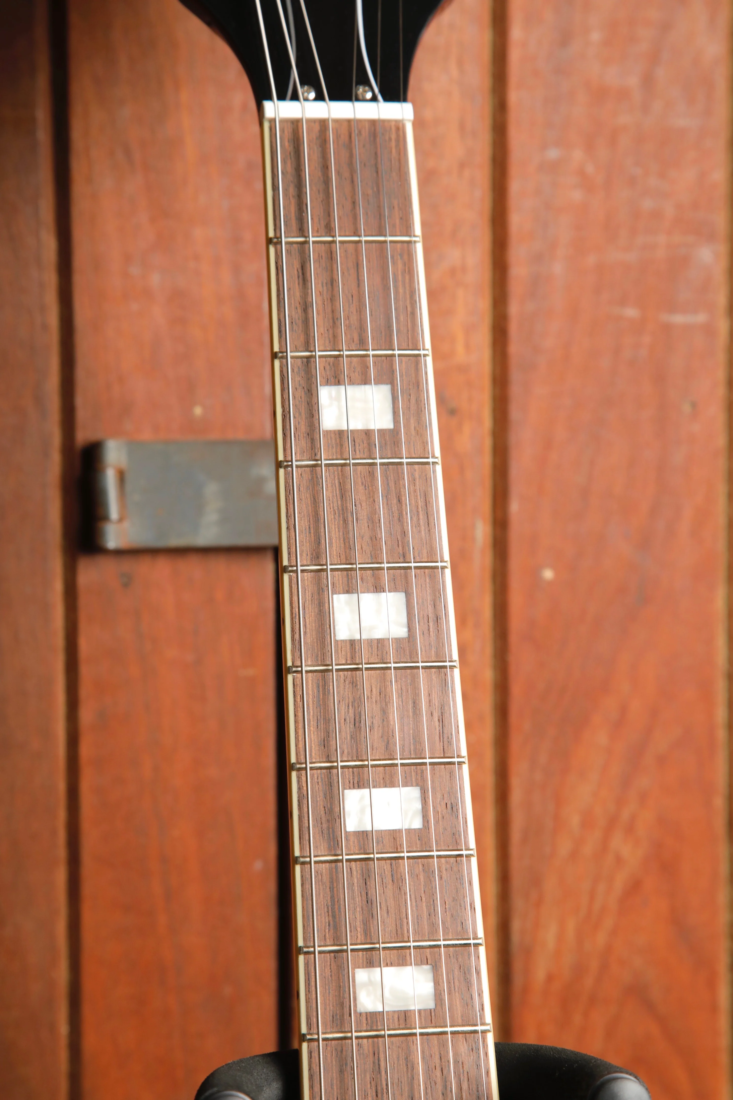 Epiphone ES-335 Figured Raspberry Tea Burst Semi-Hollow Electric Guitar - Image 4