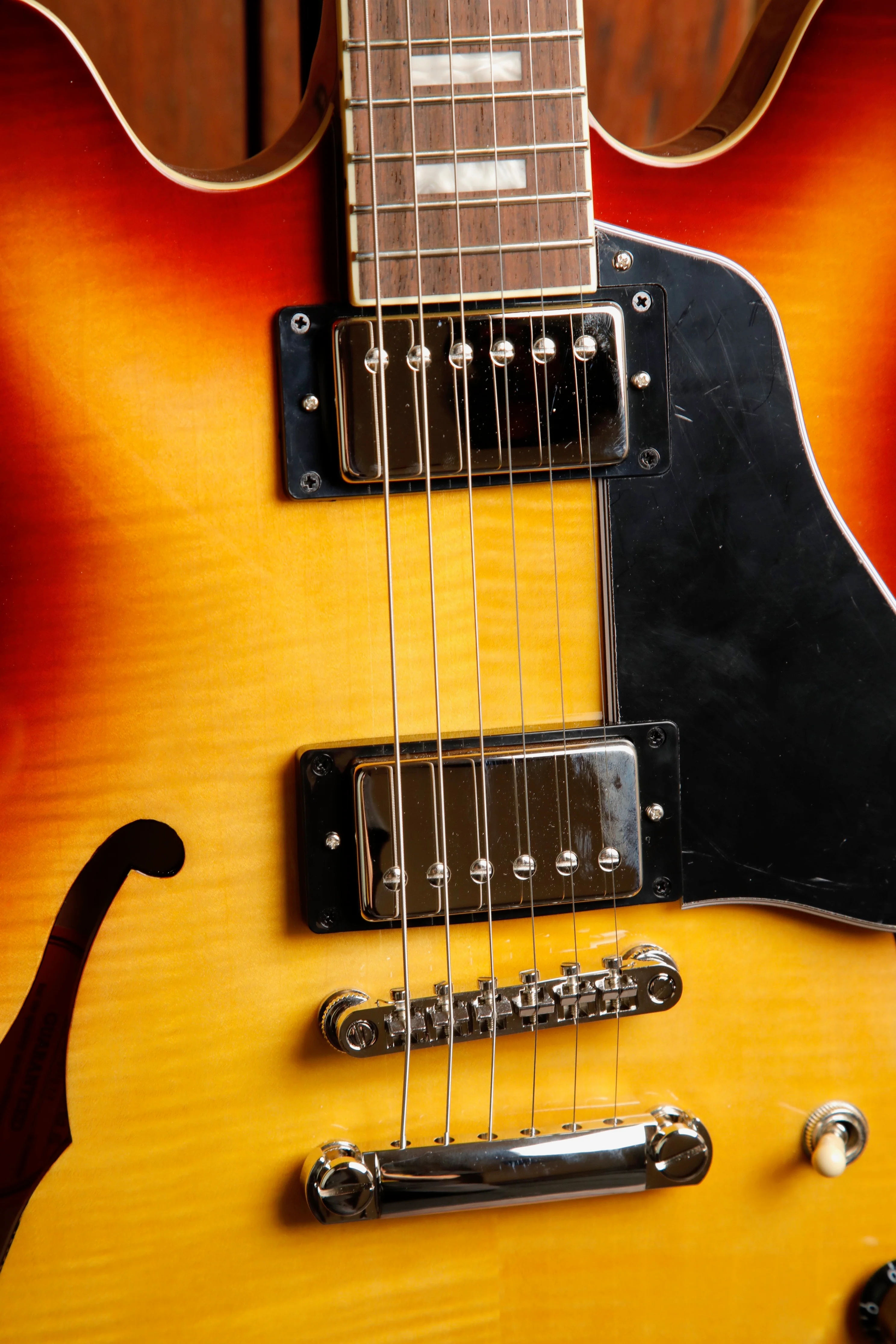 Epiphone ES-335 Figured Raspberry Tea Burst Semi-Hollow Electric Guitar - Image 5