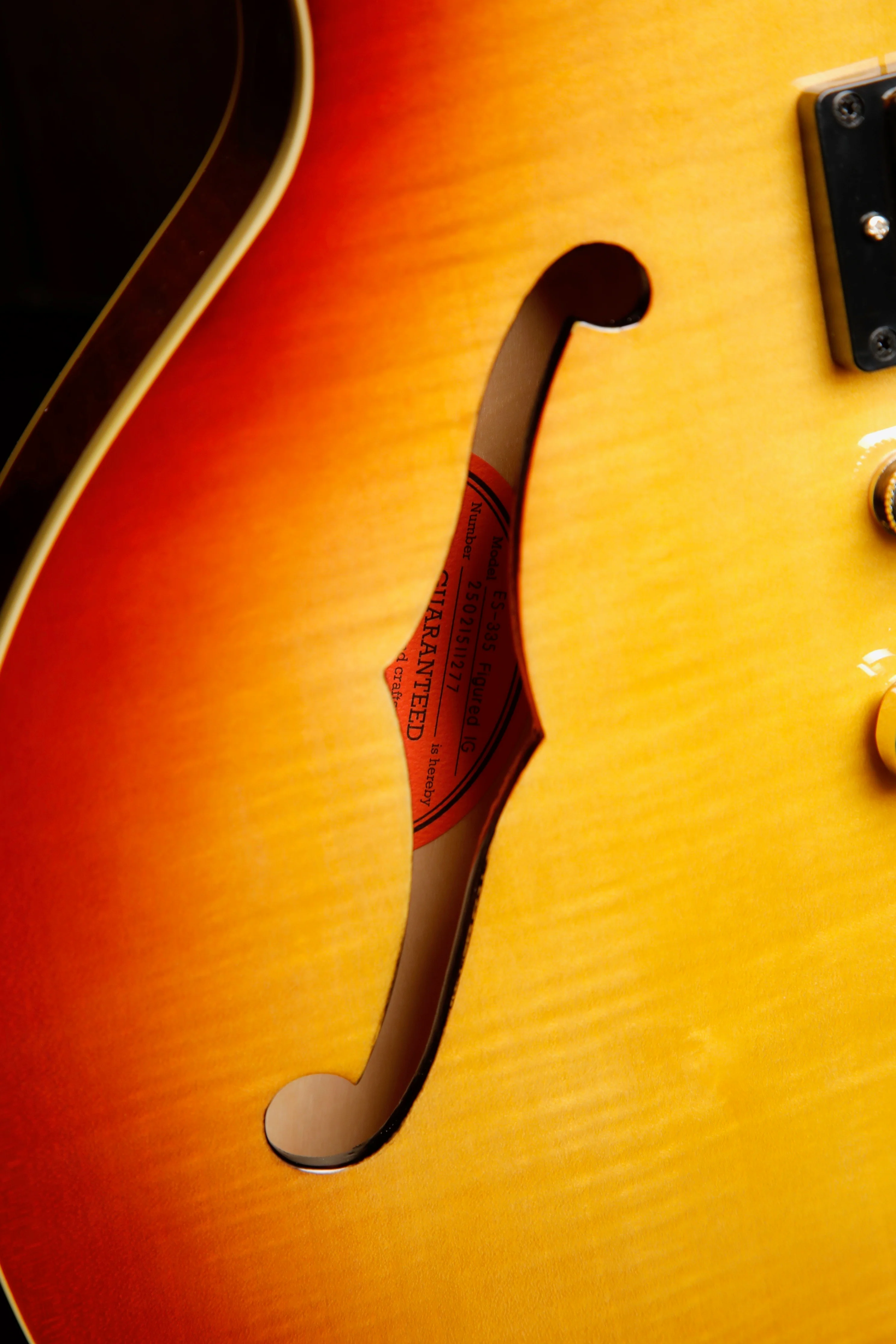 Epiphone ES-335 Figured Raspberry Tea Burst Semi-Hollow Electric Guitar - Image 7