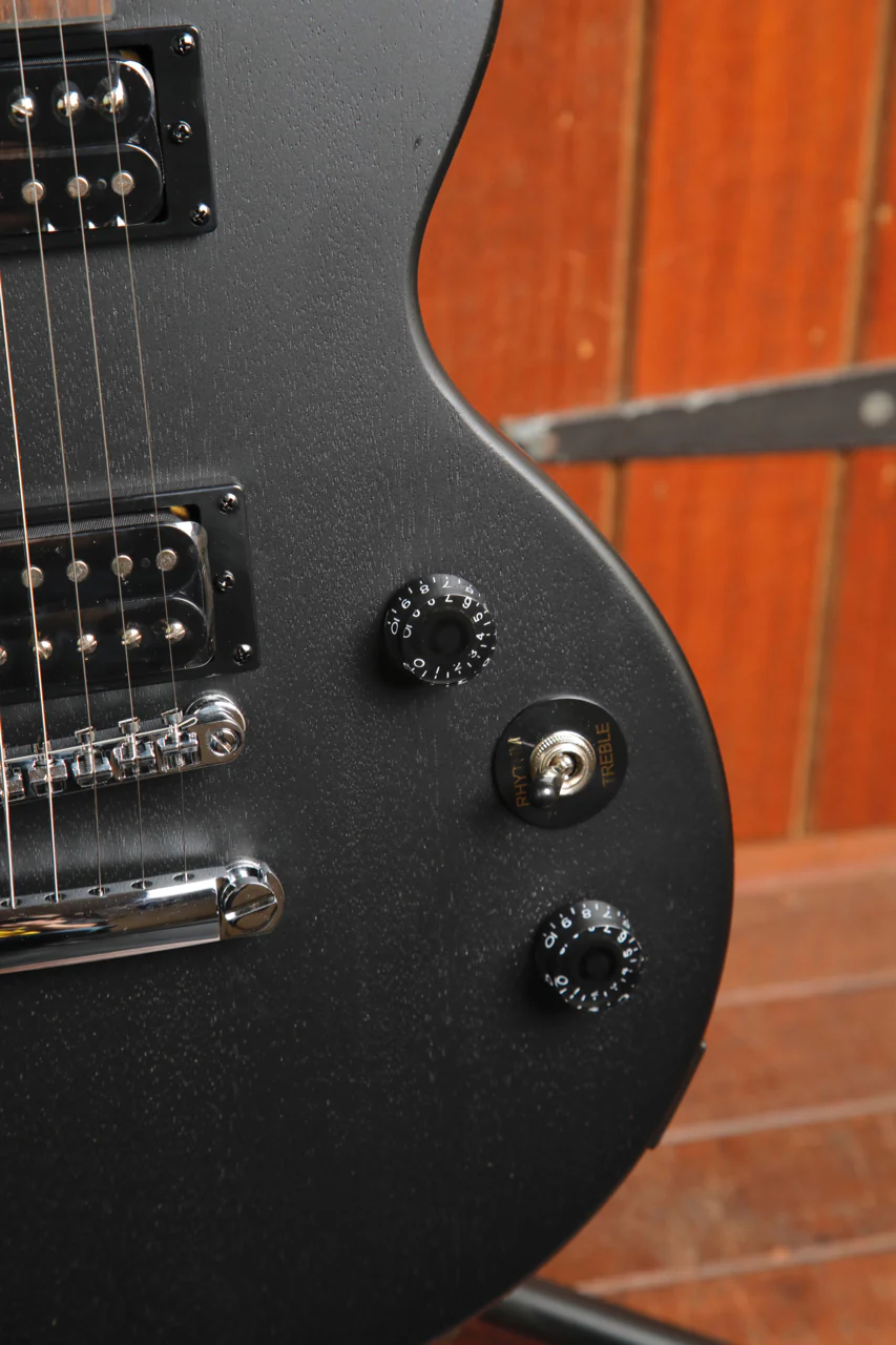 Epiphone Les Paul Special Satin E1 Vintage Worn Ebony Electric Guitar - Image 6