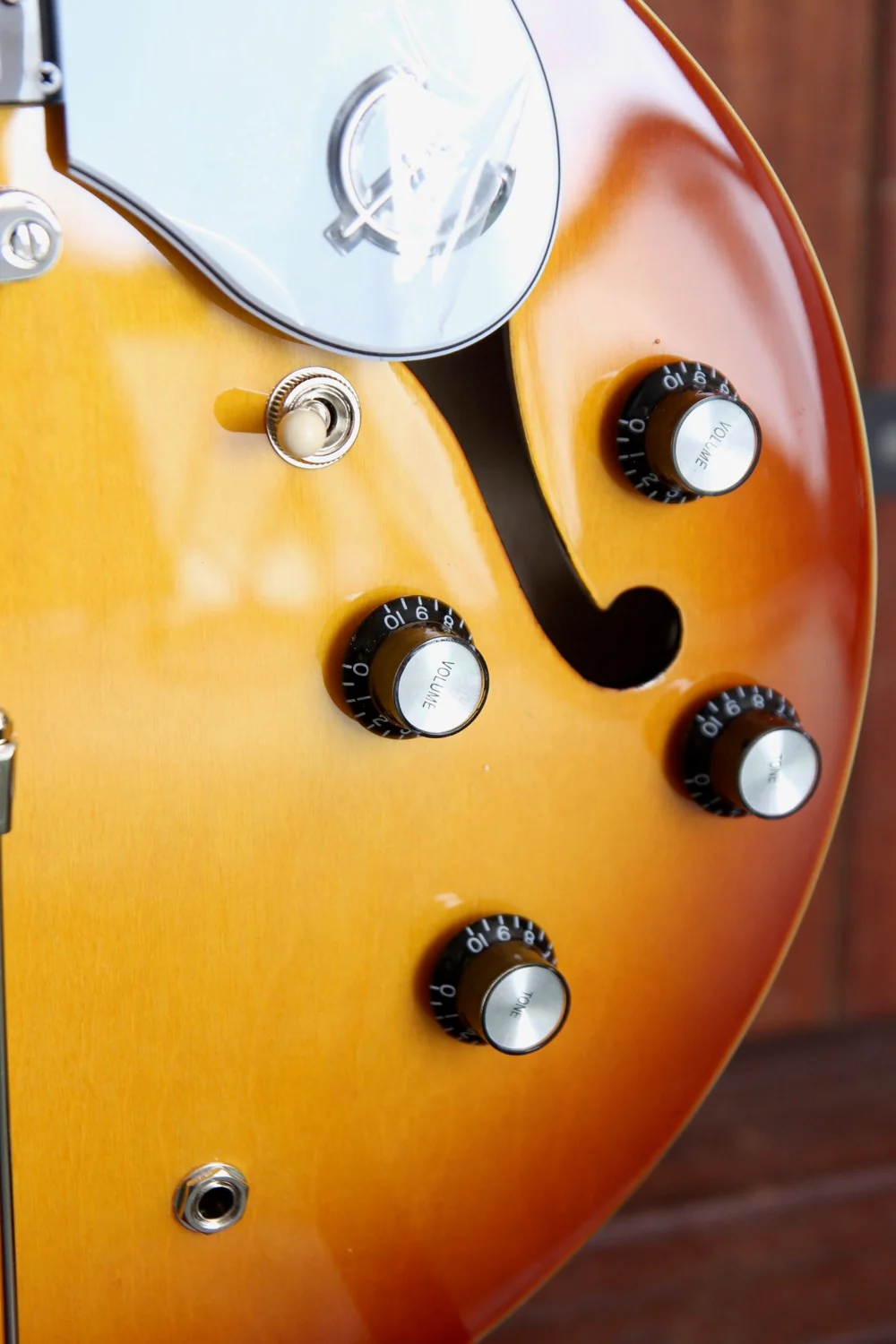 Epiphone Riviera Semi-Hollow Electric Guitar Royal Tan - Image 4
