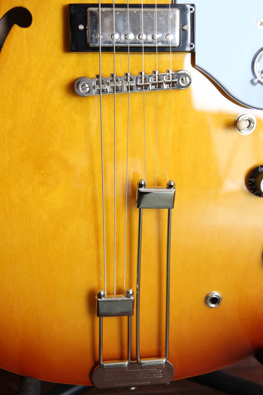 Epiphone Riviera Semi-Hollow Electric Guitar Royal Tan - Image 5