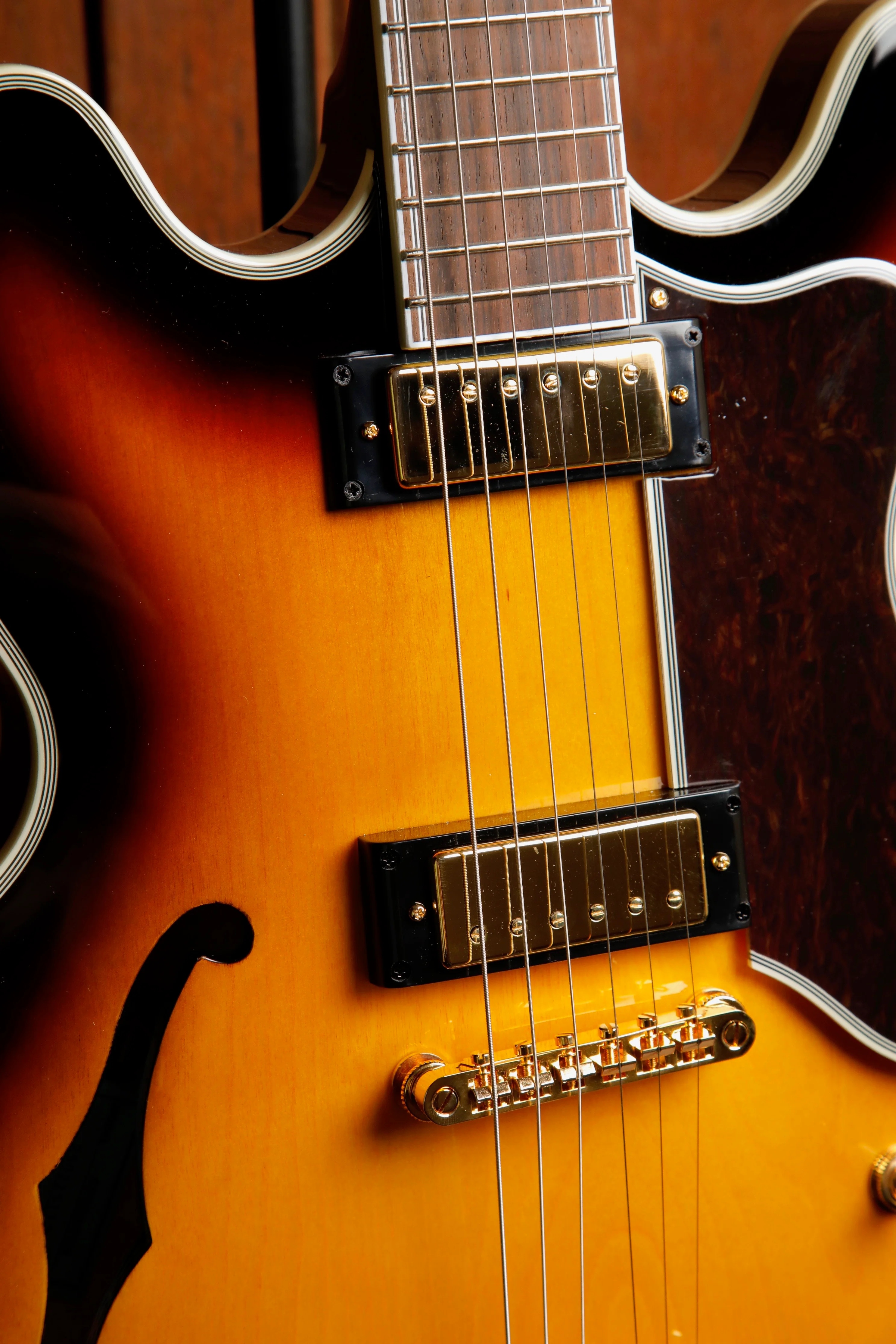 Epiphone Sheraton Frequensator Semi-Hollow Electric Guitar Vintage Sunburst - Image 5