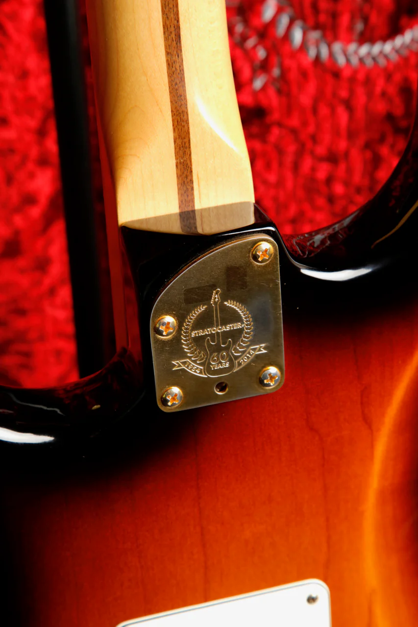 Fender 60th Anniversary Commemorative Stratocaster 2-Colour Sunburst 2014 Pre-Owned - Image 17
