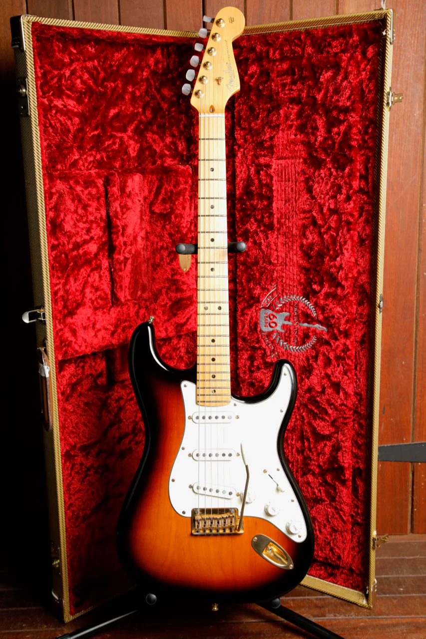 Fender 60th Anniversary Commemorative Stratocaster 2-Colour Sunburst 2014 Pre-Owned - Image 2