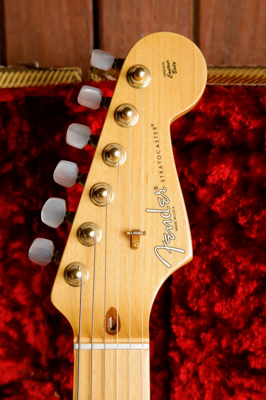 Fender 60th Anniversary Commemorative Stratocaster 2-Colour Sunburst 2014 Pre-Owned - Image 3