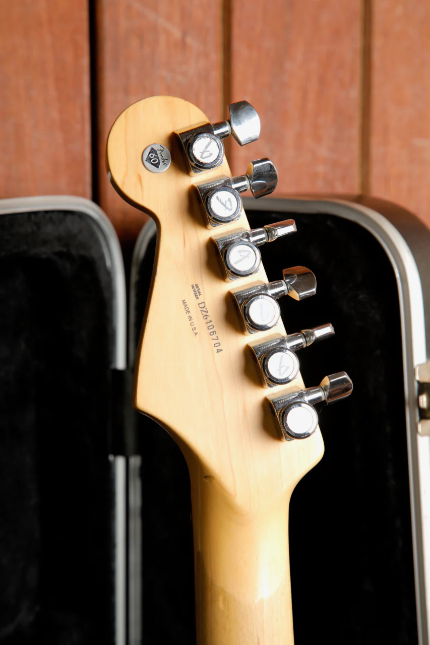 Fender American Deluxe Stratocaster 3-Colour Sunburst Electric Guitar 2006 Pre-Owned - Image 13