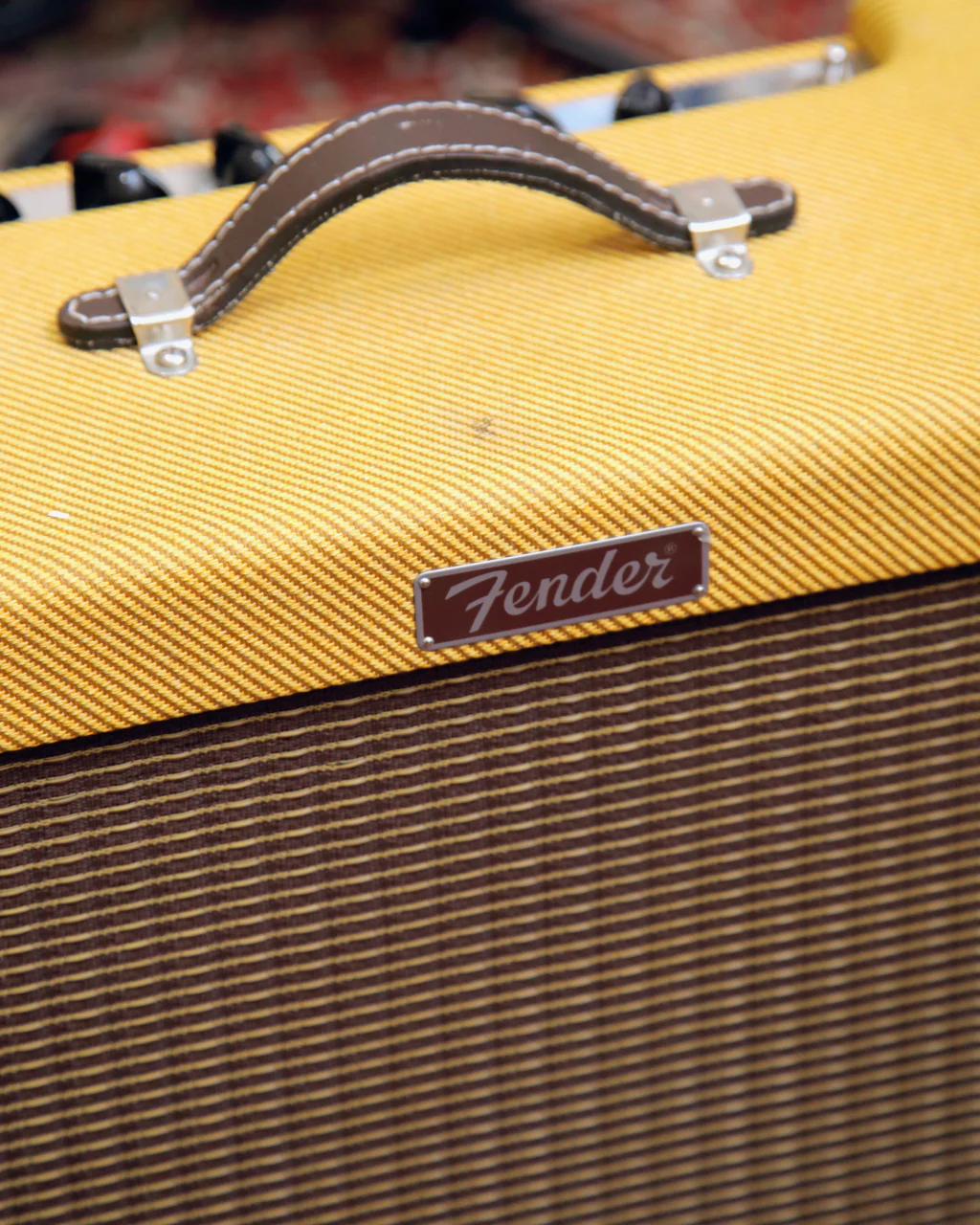 Fender Blues Junior Lacquered Tweed 15W 1x12 Valve Combo Pre-Owned - Image 2