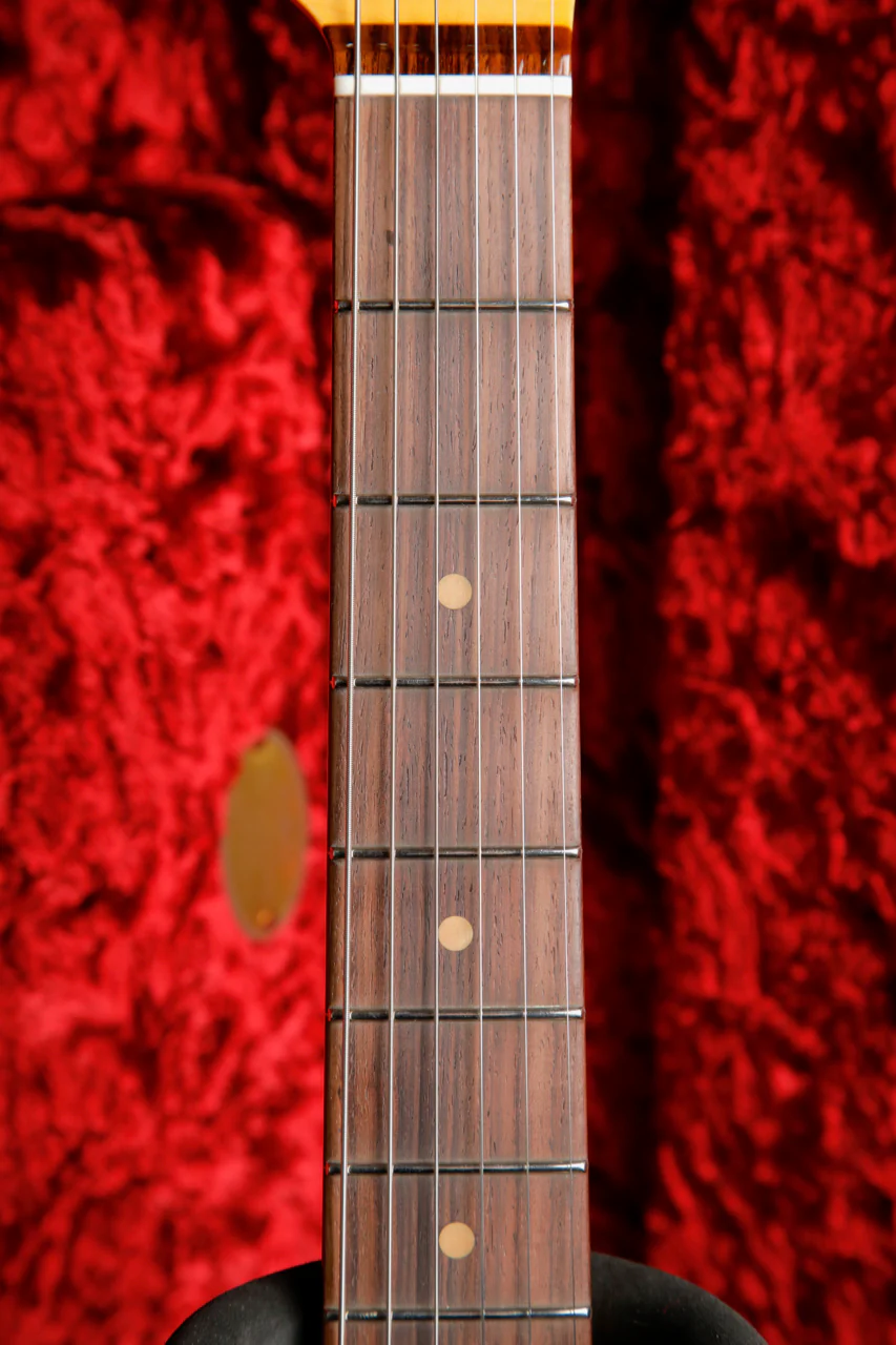 Fender Custom Shop 1960 Stratocaster NOS 3-Tone Sunburst - Image 4
