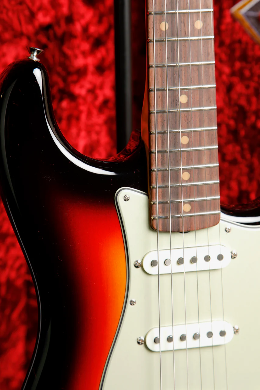 Fender Custom Shop 1960 Stratocaster NOS 3-Tone Sunburst - Image 5