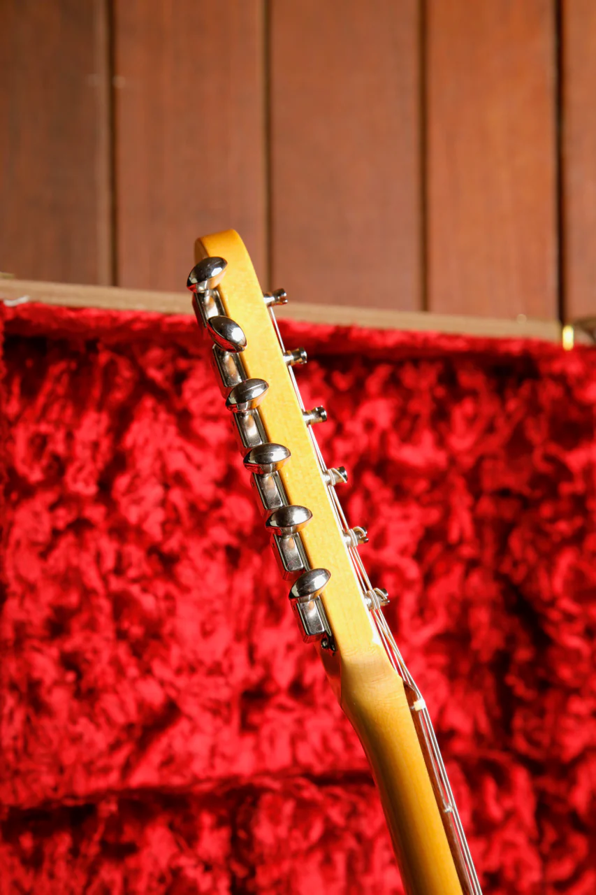 Fender Custom Shop 1960 Stratocaster NOS 3-Tone Sunburst - Image 8