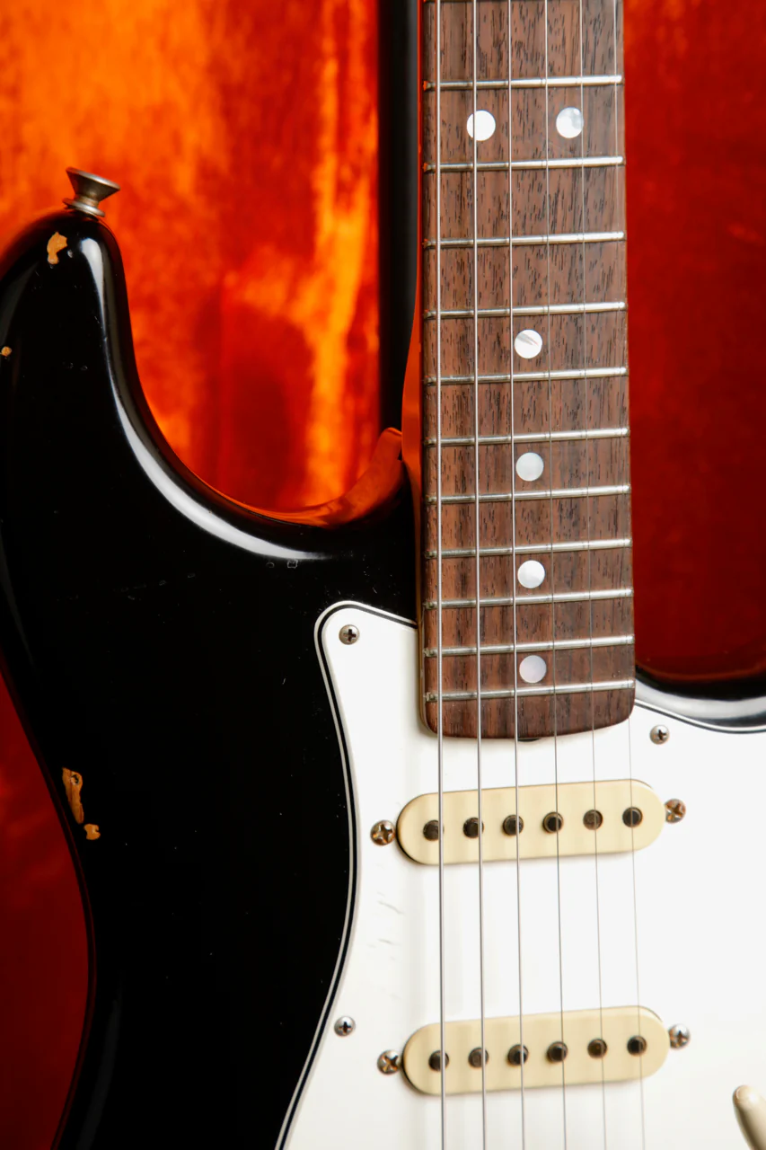 Fender Custom Shop 1970 Relic Stratocaster Black Electric Guitar 2015 Pre-Owned - Image 5