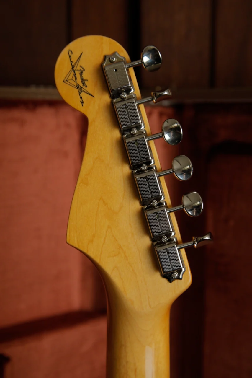 Fender Custom Shop Limited Edition 1960 Stratocaster NOS Aged Olympic White - Image 9