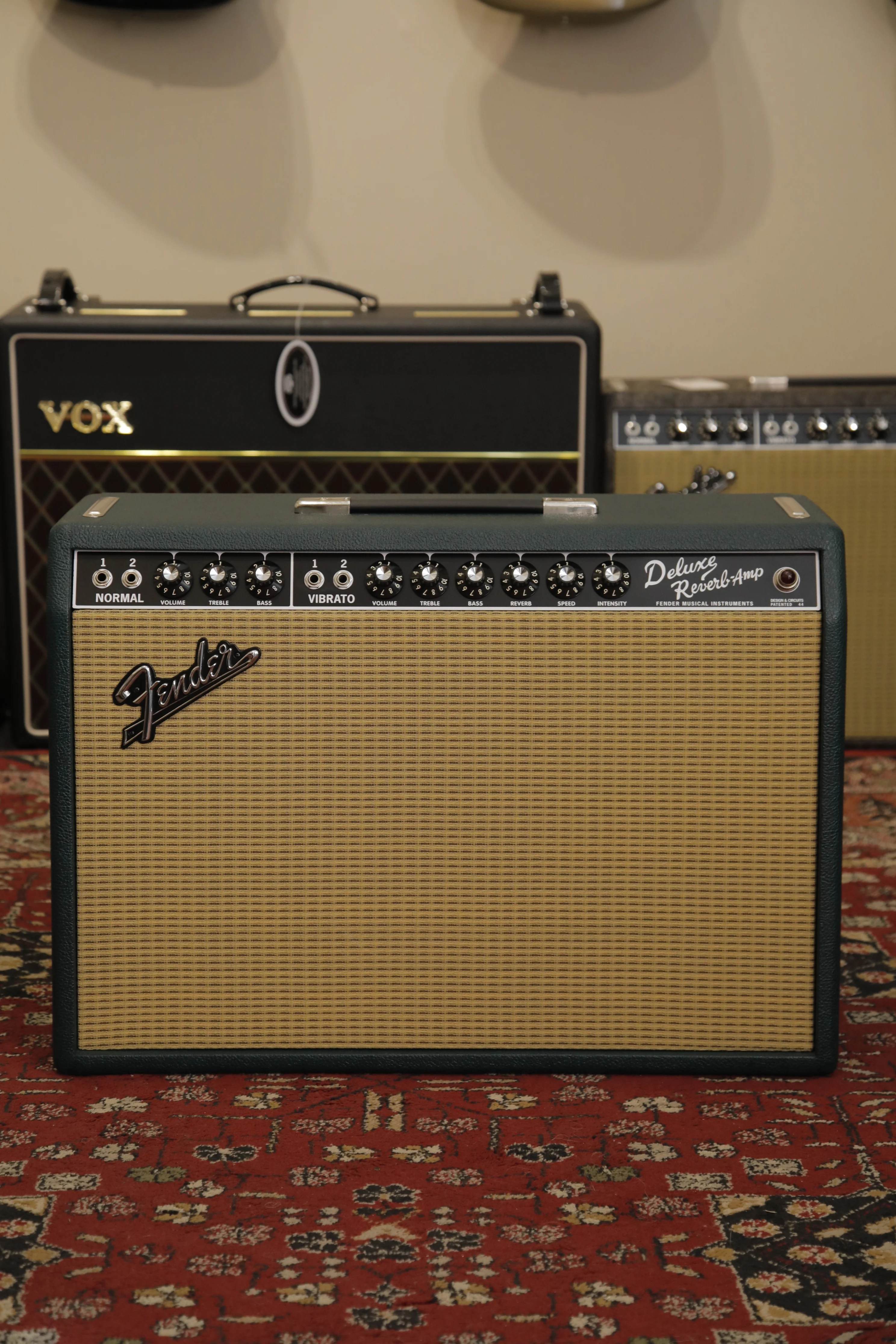 Fender FSR '65 Deluxe Reverb British Racing Green 1x12" Guitar Valve Amplifier Combo