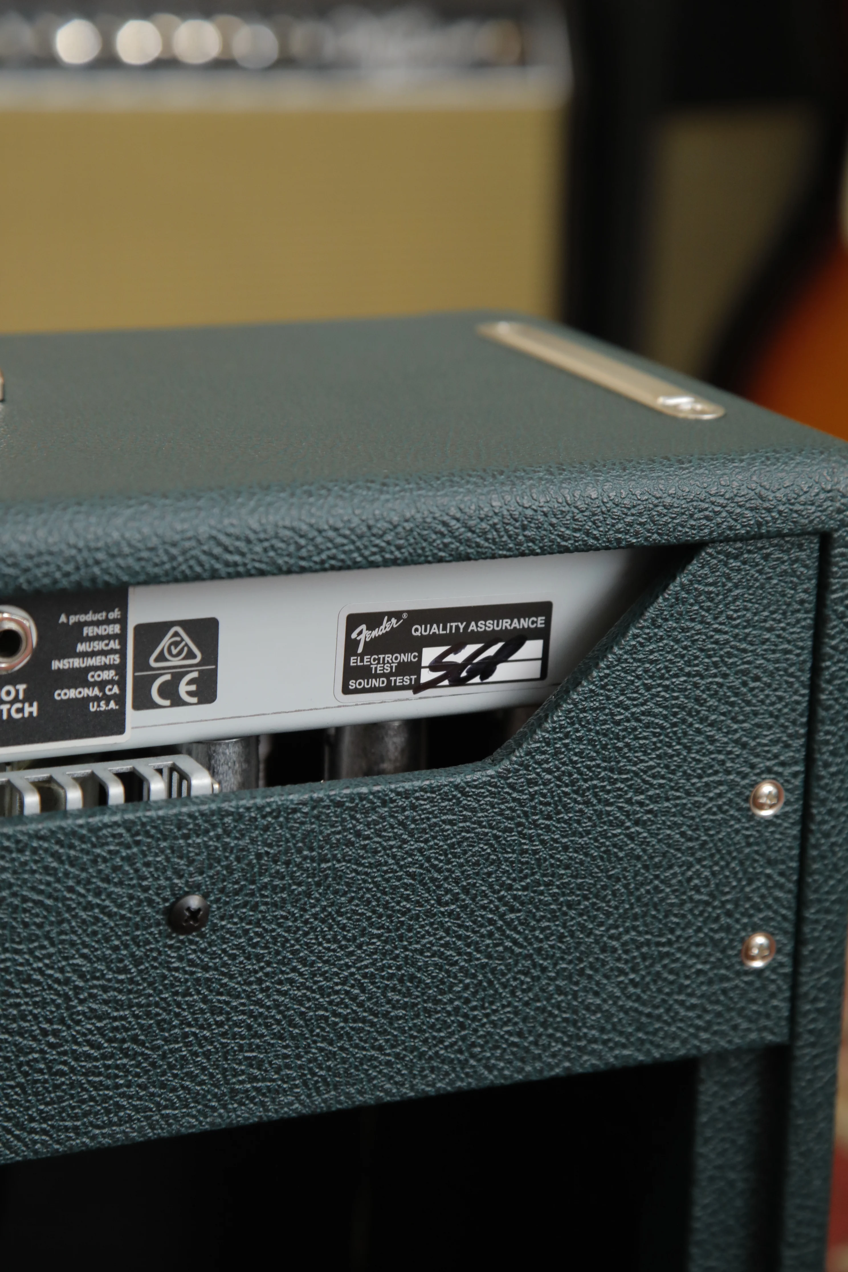 Fender FSR '65 Deluxe Reverb British Racing Green 1x12" Guitar Valve Amplifier Combo - Image 11
