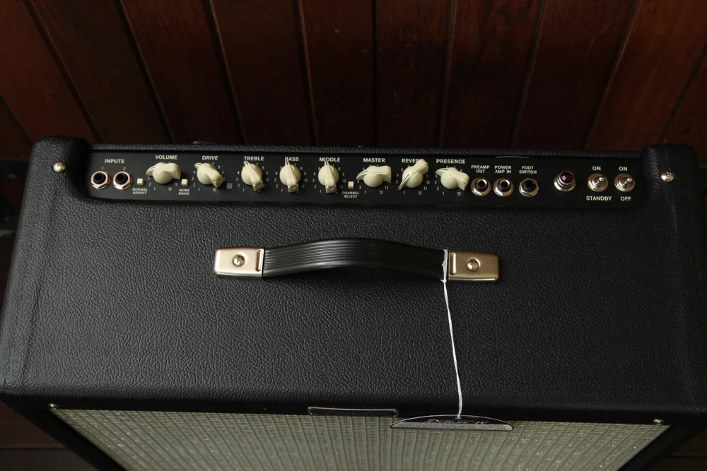 Fender Hot Rod Deluxe IV 40W 1x12 Valve Combo Amplifier Black - Image 3