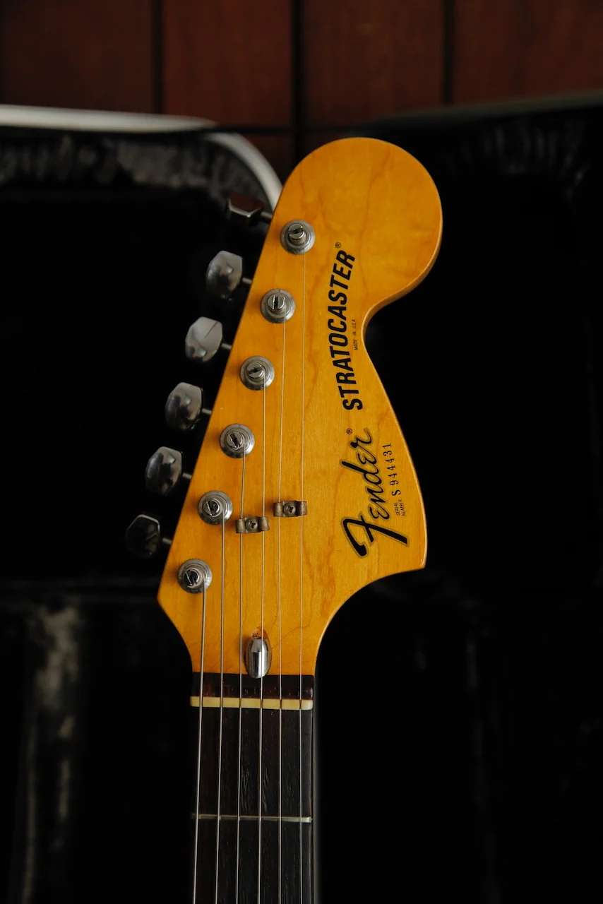 Fender International Series Stratocaster Arctic White 1981 Vintage Guitar Pre-Owned - Image 6