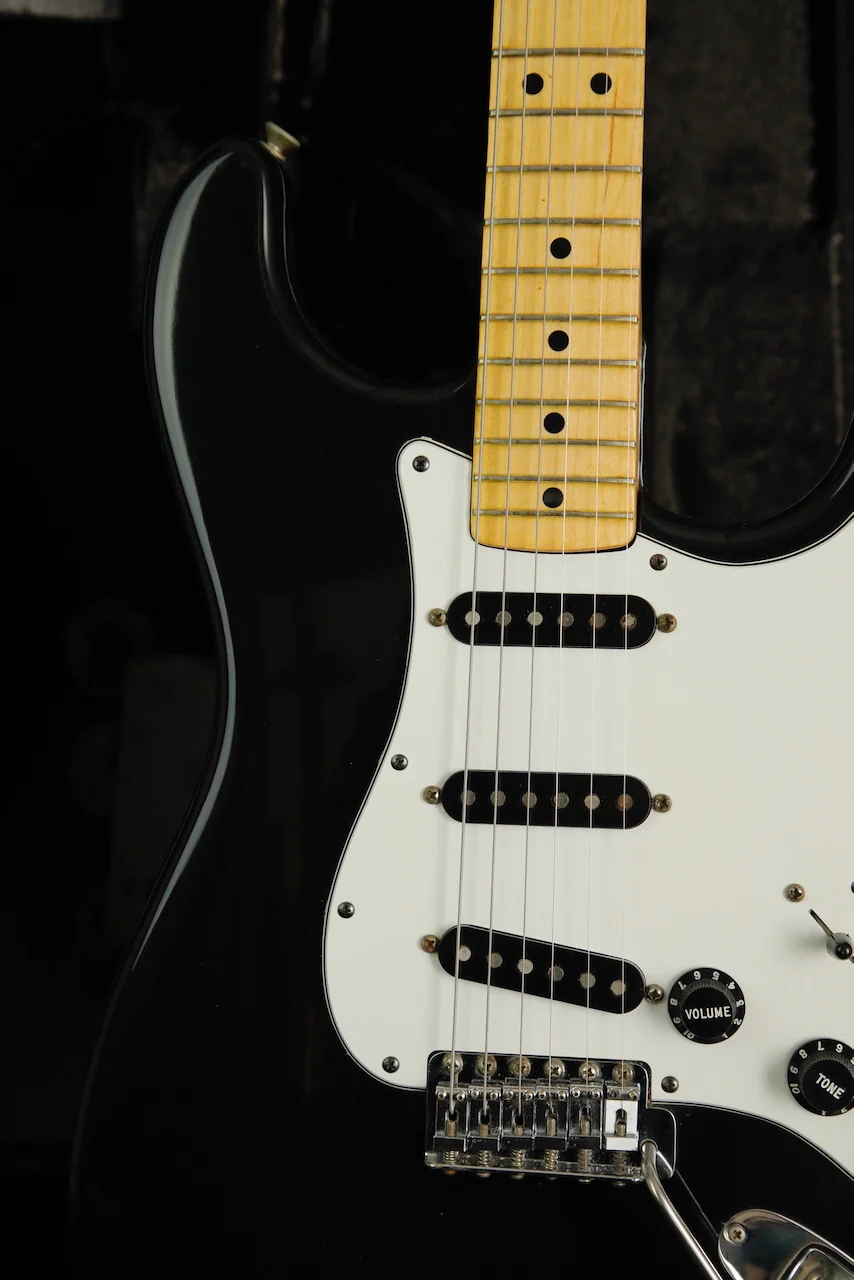 Fender International Series Stratocaster Cathay Black 1981 Vintage Guitar Pre-Owned - Image 4