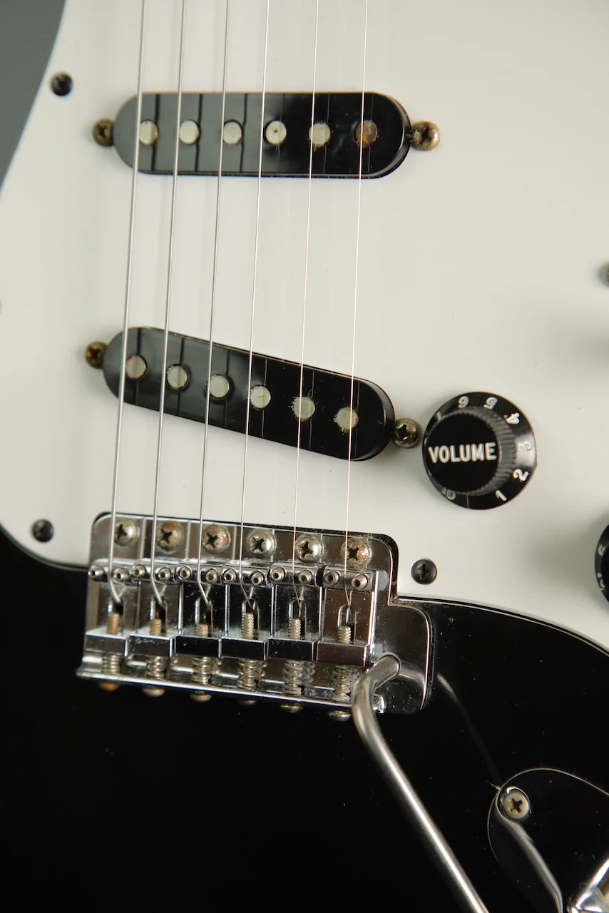Fender International Series Stratocaster Cathay Black 1981 Vintage Guitar Pre-Owned - Image 5