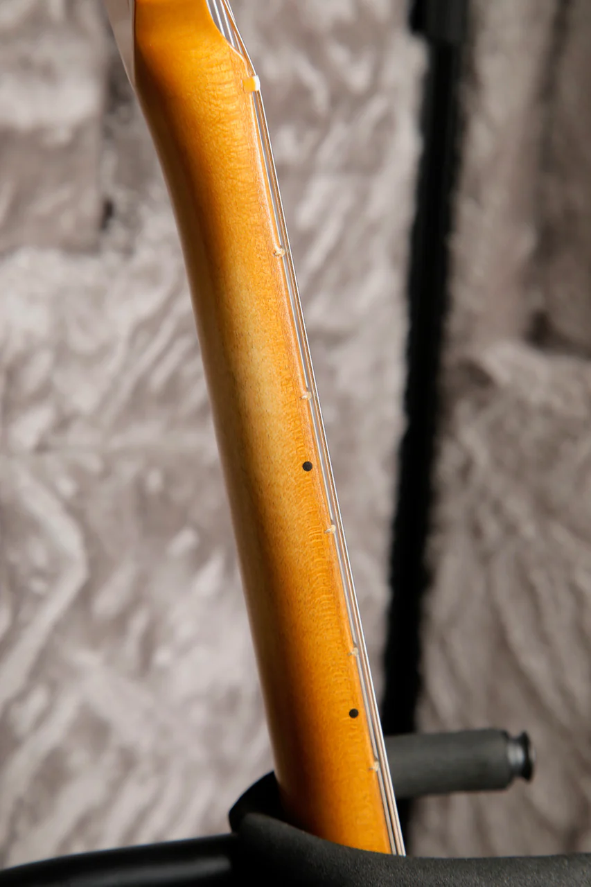 Fender Limited Edition Vintera II Road Worn '60s Stratocaster Black - Image 10