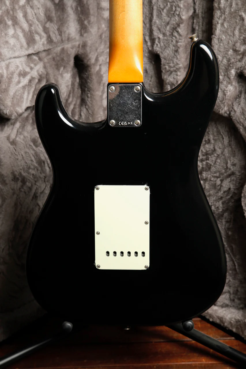 Fender Limited Edition Vintera II Road Worn '60s Stratocaster Black - Image 11