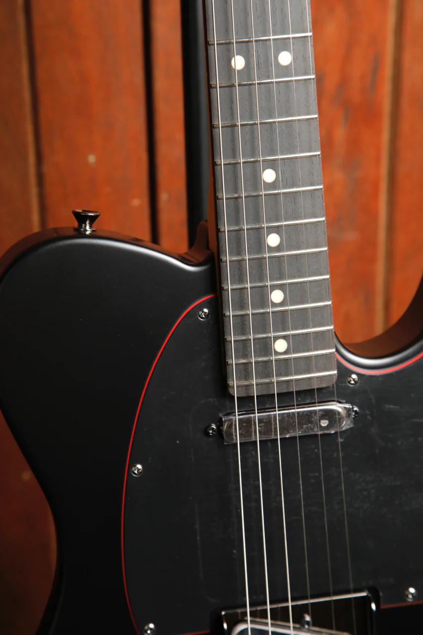 Fender Made in Japan Limited Hybrid II Telecaster Noir Electric Guitar - Image 5