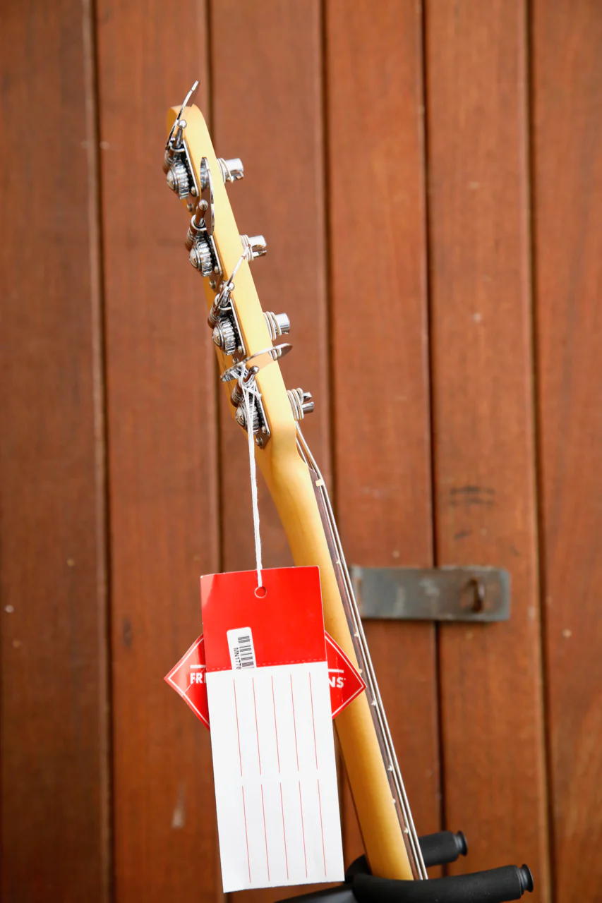 Fender Player II Mustang Bass Aquatone Blue - Image 8