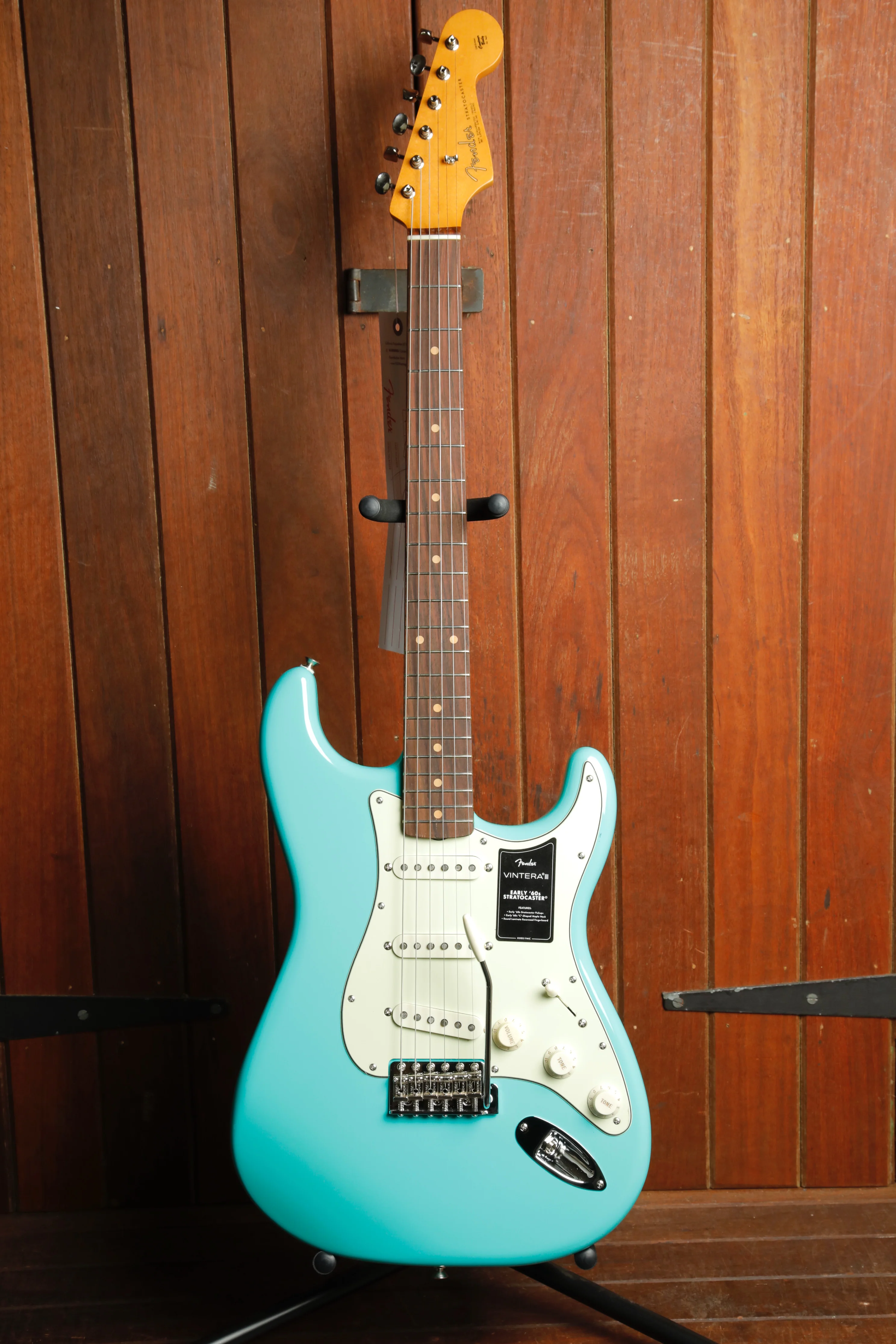 Fender Vintera III Early '60s Stratocaster Seafoam Green Electric Guitar - Image 2