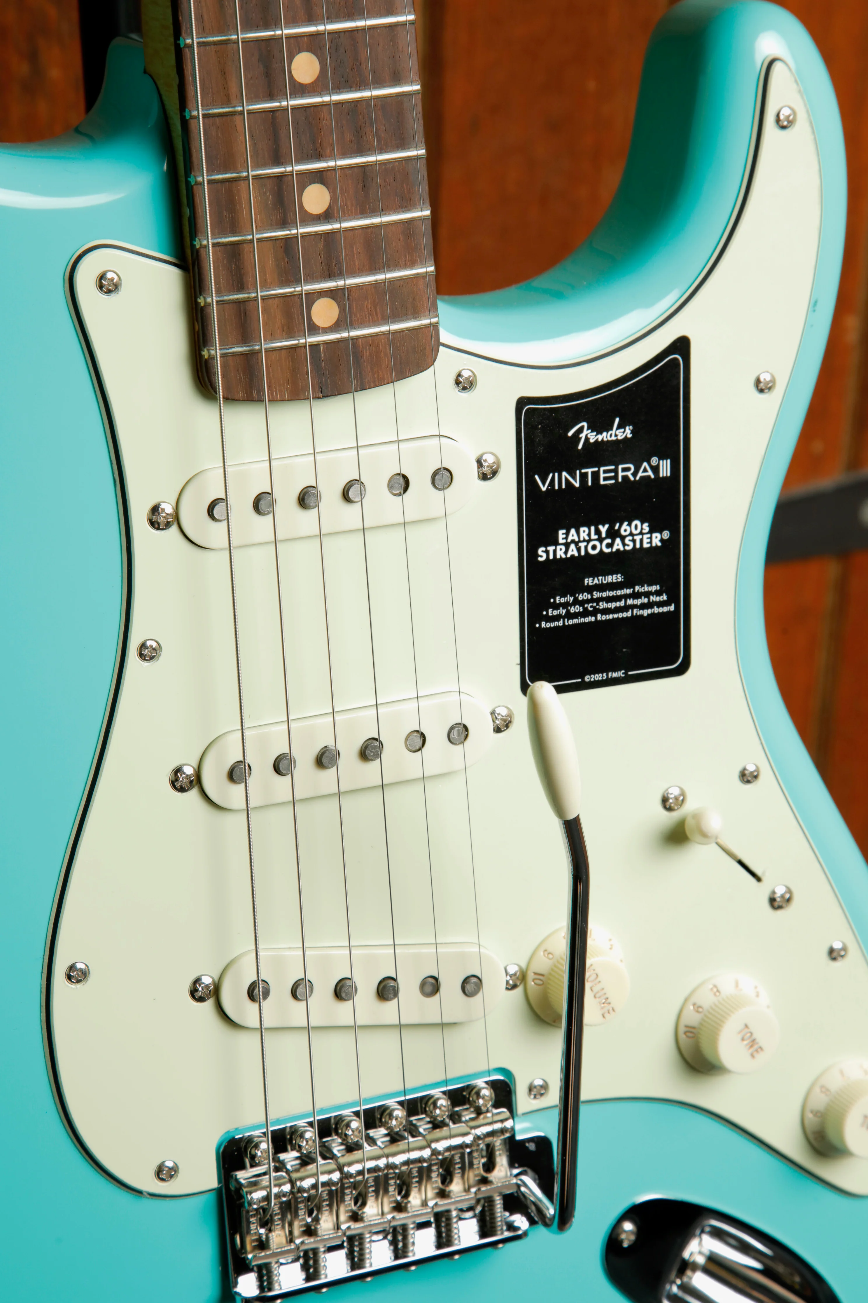 Fender Vintera III Early '60s Stratocaster Seafoam Green Electric Guitar - Image 5