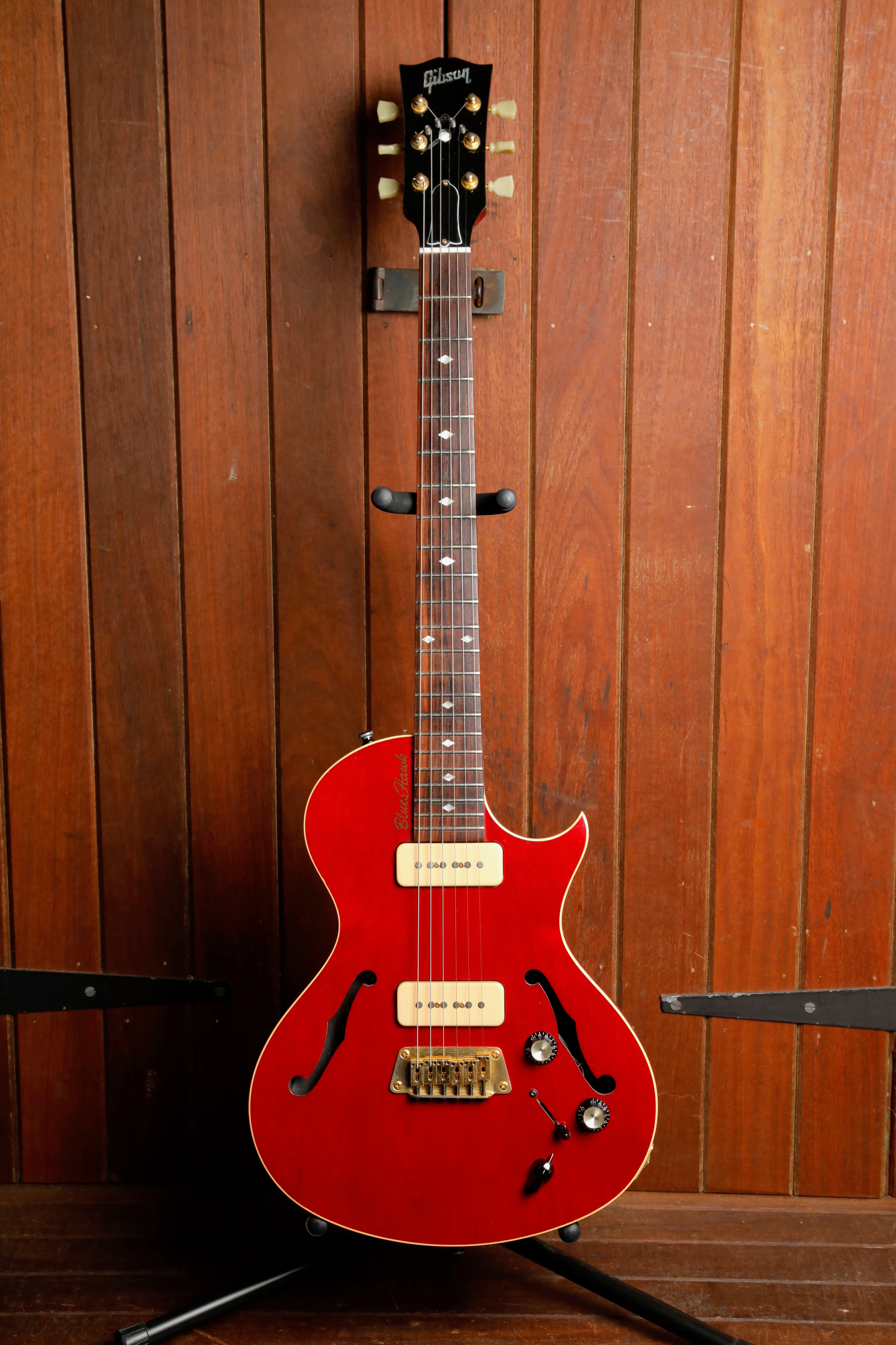 Gibson Blueshawk Heritage Cherry Semi-Hollow Electric Guitar 1998 Pre-Owned - Image 2