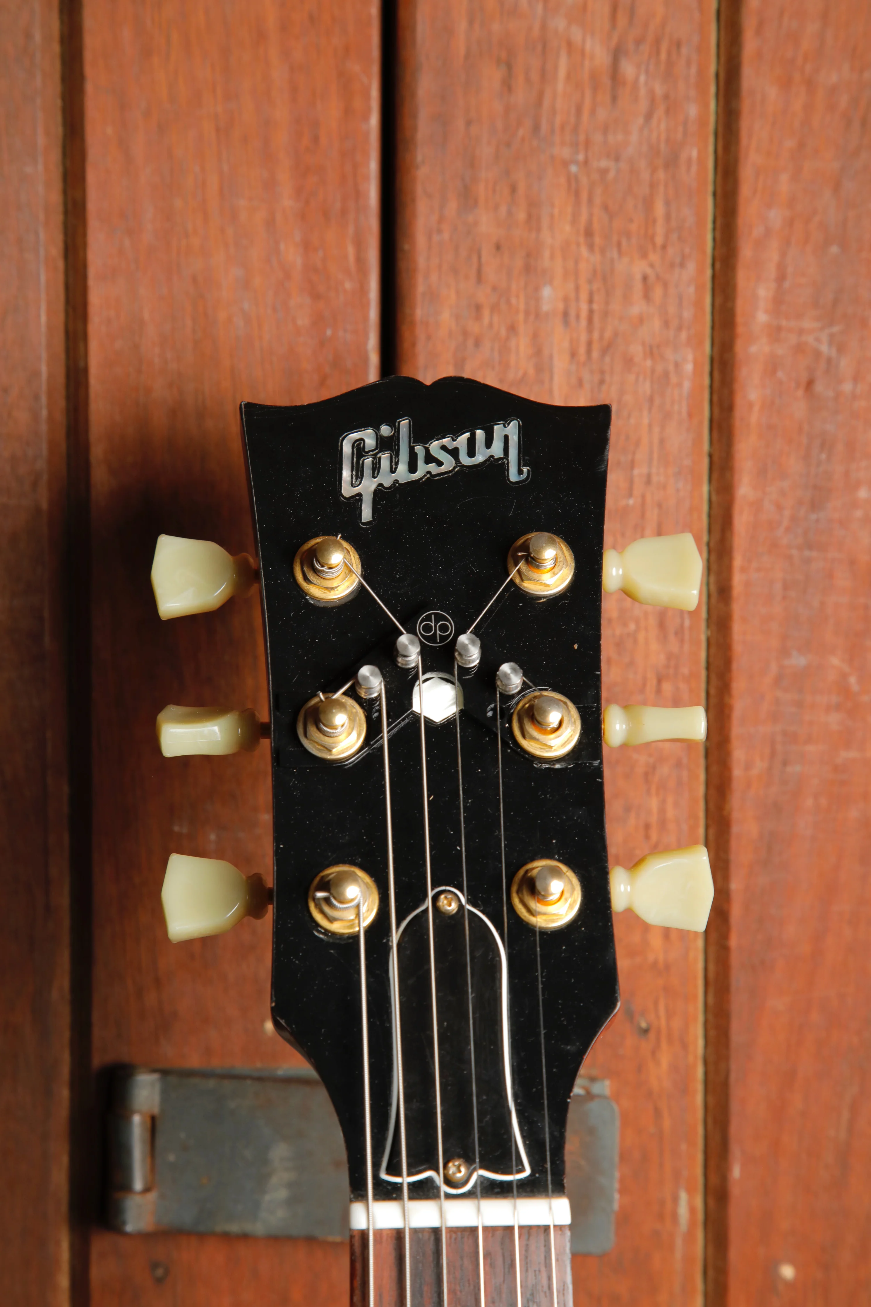 Gibson Blueshawk Heritage Cherry Semi-Hollow Electric Guitar 1998 Pre-Owned - Image 3