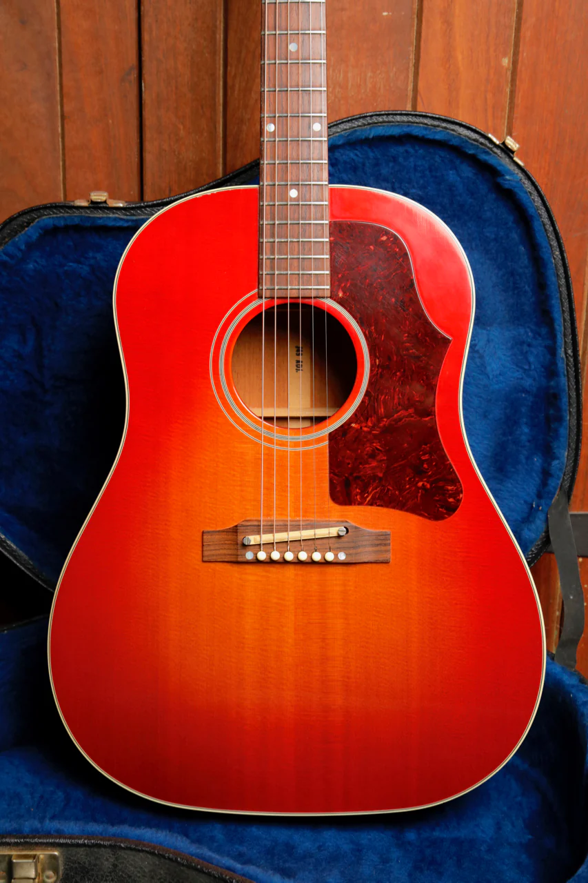 Gibson Custom 1960s J-45 ADJ Heritage Cherry Sunburst Acoustic Guitar 2014 Pre-Owned - Image 18
