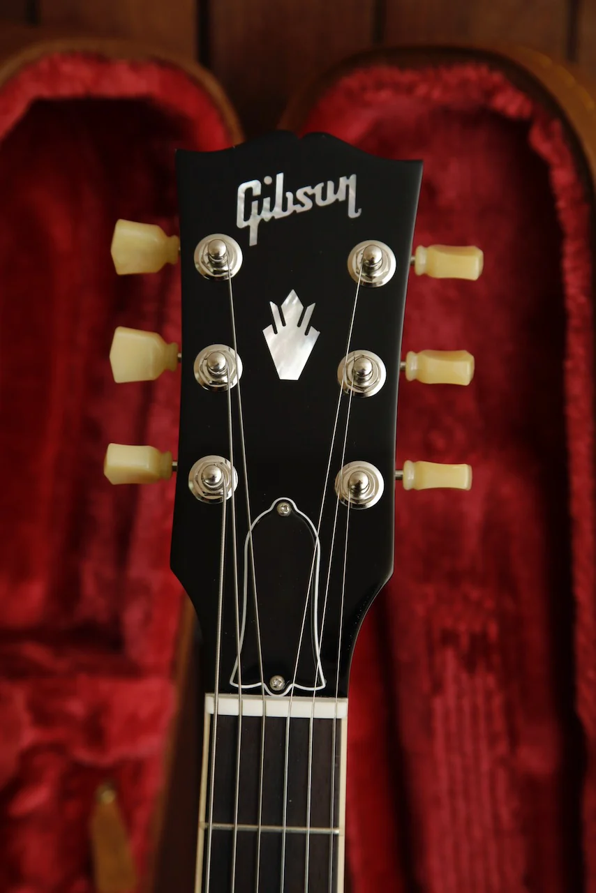Gibson ES-335 Figured Sixties Cherry Semi-Hollow Electric Guitar - Image 9