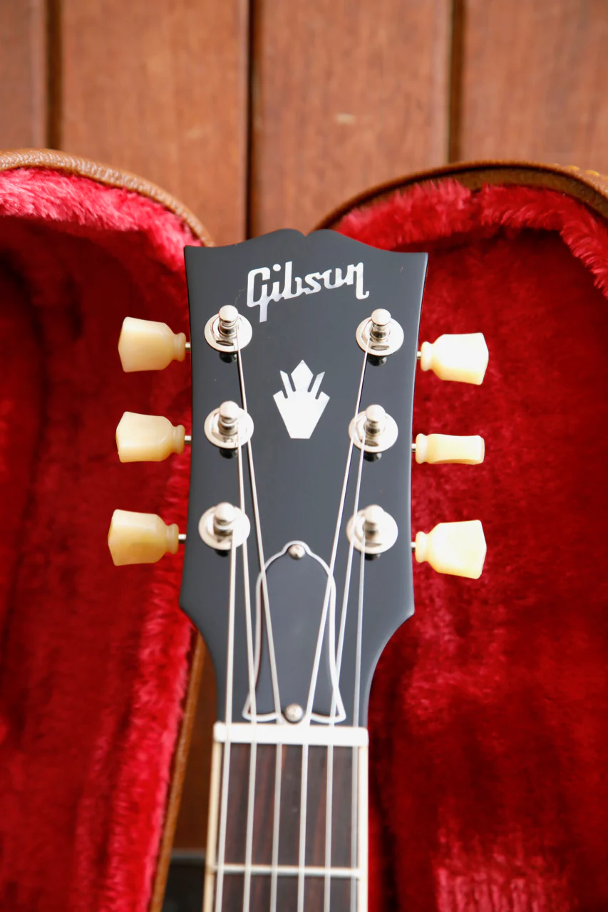 Gibson ES-335 Vintage Burst Semi-Hollow Electric Guitar - Image 3