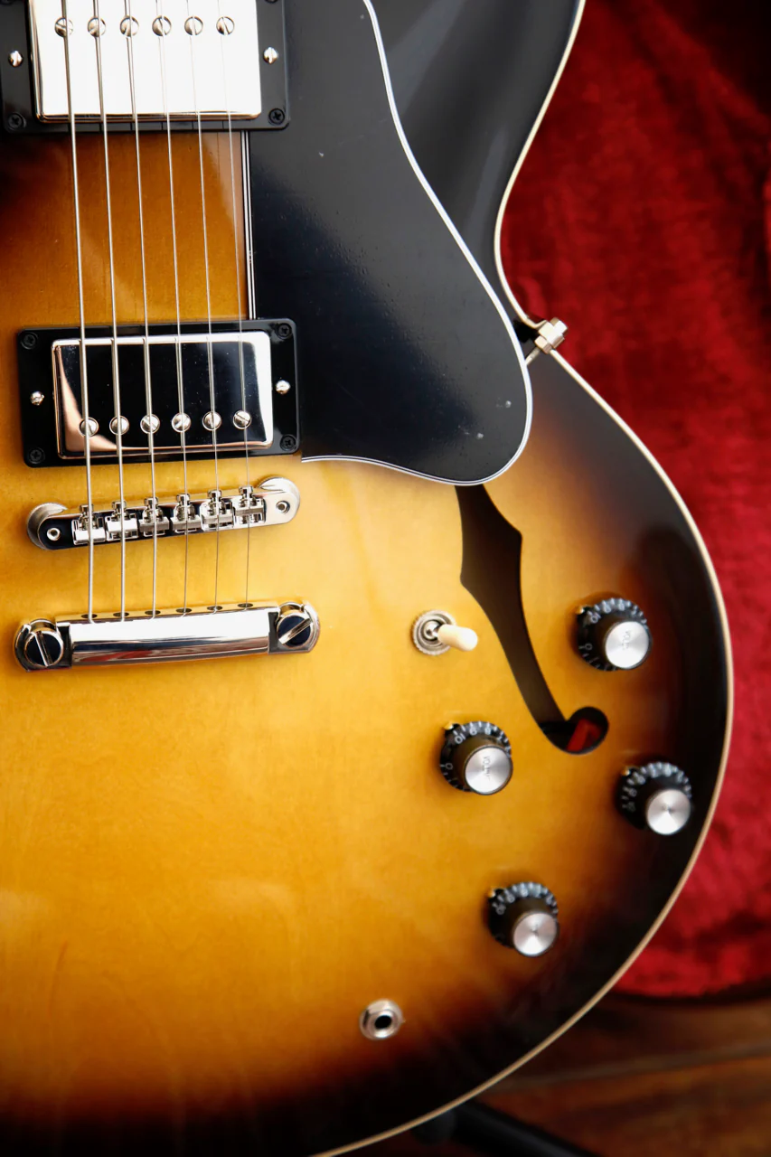 Gibson ES-335 Vintage Burst Semi-Hollow Electric Guitar - Image 6